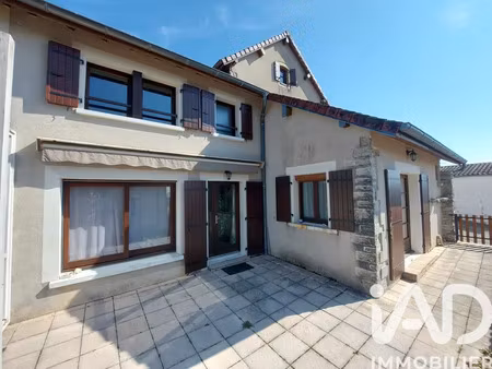 maison de village à orgelet (39270)