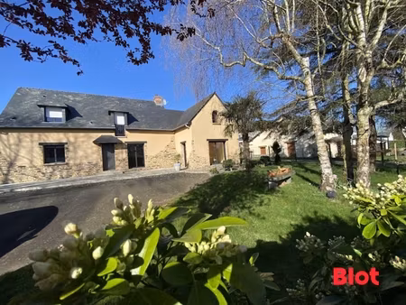 a vendre chez blot immobiler - chateaugiron - maison - 8 pieces