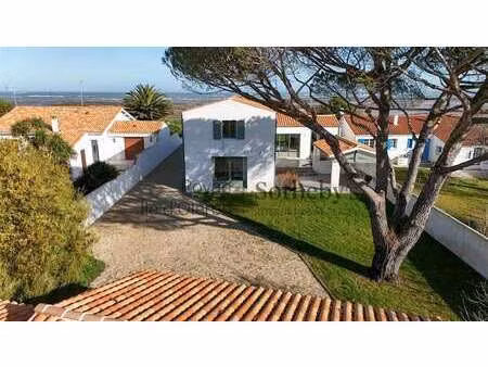 maison de luxe avec vue sur mer à vendre à saint-denis-d'oléron : 2 100 000 € | 189m²