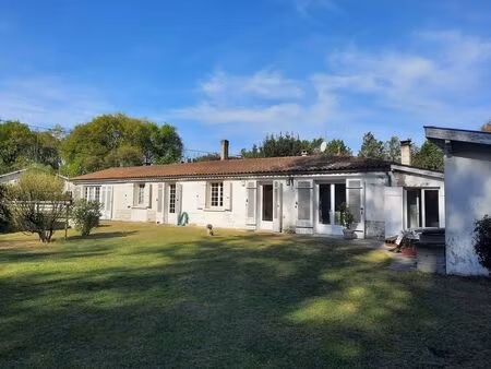vente maison 4 pièces 154 m² saint-vivien-de-médoc (33590)