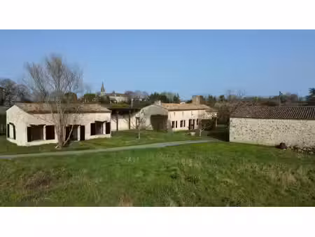 maison de campagne en pierre