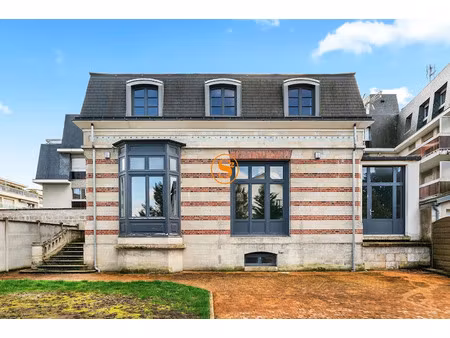 location maison 5 pièces 98.19 m² à chantilly (60500)  2 200 €