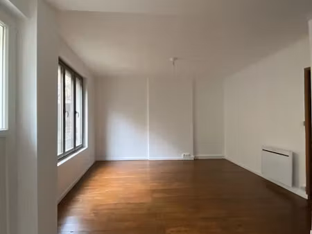 location maison 2 pièces 37 m² à eymoutiers (87120)  475 €
