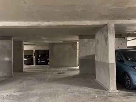 vente parking/garage/box 13 m²