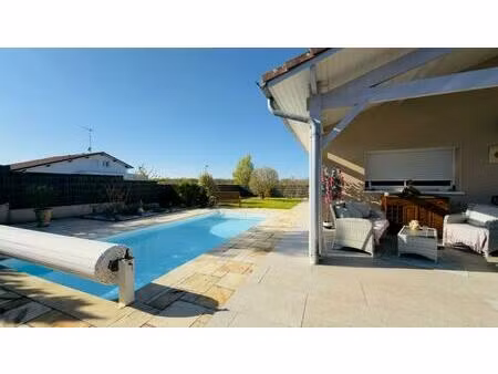 a vendre dax maison 140 m²  4 ch + piscine