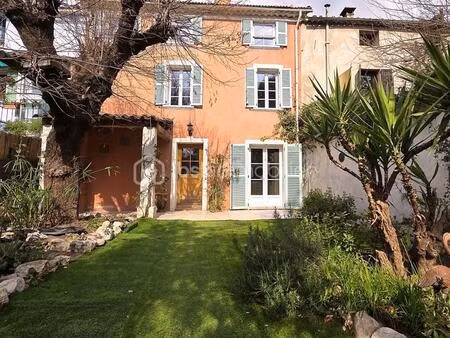 en exclusivité – le plan de grasse maison de caractère t4 avec jardin et stationnements