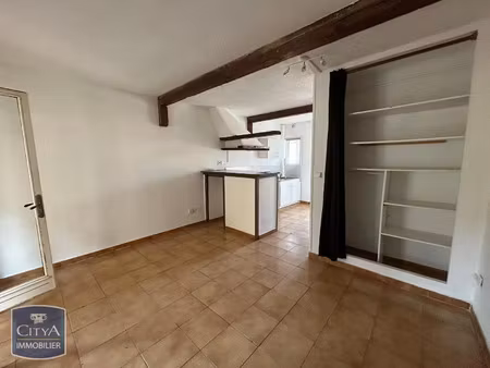 appartement à louer 1 pièce 26.15 m² - châteauneuf-les-martigues (13) - 560€
