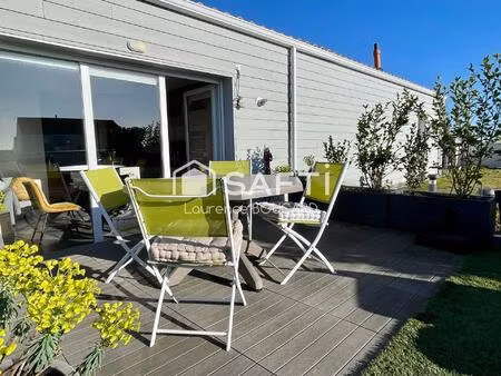 appartement avec deux places de parking et garage.