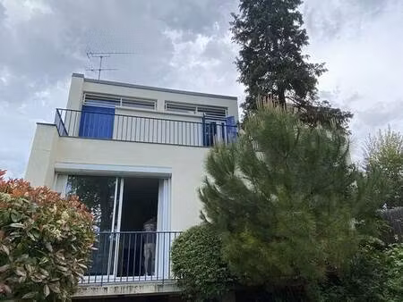 maison individuelle + annexe + garage