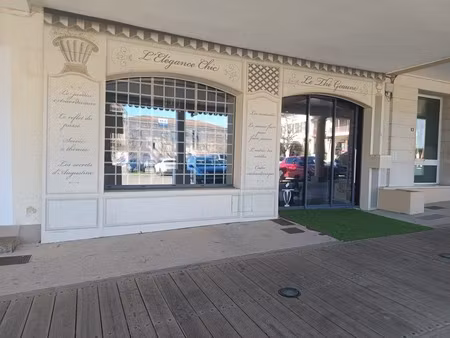 coup de cœur - immeuble d'exception sous les arcades de geaune