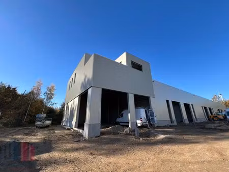 commercieel te huur in genk