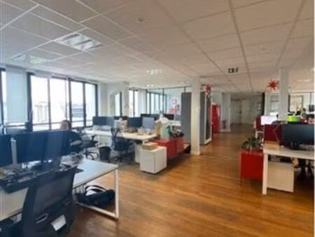location bureau paris 2ème (75002) 234 m²