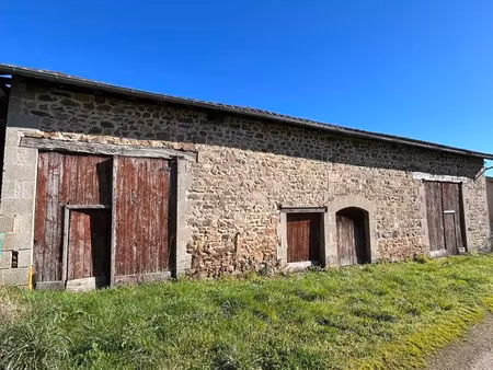 vente maison 0 pièces 160 m² à confolens (16500)  25 000 €