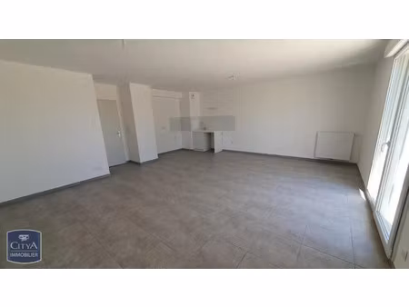 appartement à louer 3 pièces 68.03 m² - port-de-bouc (13) - 935€