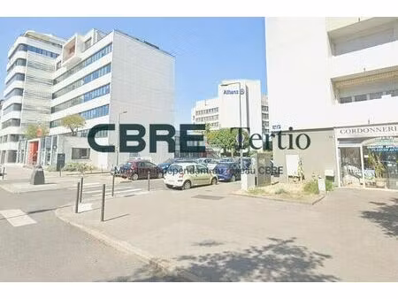 location commerce tours 40 m²