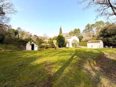 maison 170 m² avec appartement indépendant  piscine chauffée