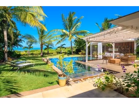 villa 4 chambres – front de mer à azuri - mzimc1087