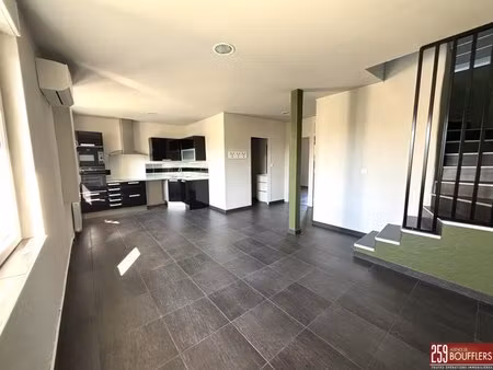 à louer duplex 80 52 m² – 880 € |nancy