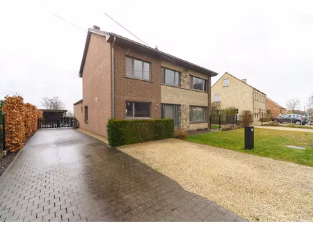 huis te huur in geel met 4 slaapkamers