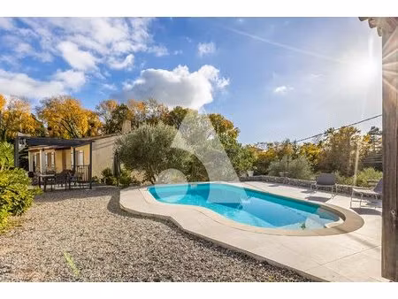 sous compromis / levens villa récente avec piscine  au calme  sur grand terrain