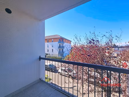 t2 45 m² avec 2 balcons sans vis-à-vis  cave et garage – proche genève