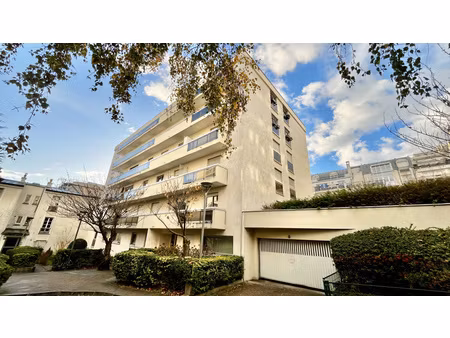 3 pièces avec balcon buttes-chaumont paris 19