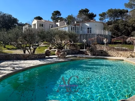 château à restaurer à garéoult
