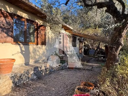 sous compromis / charmante maison 3 pièces de 73 m² à levens / quartier saint-antoine de..