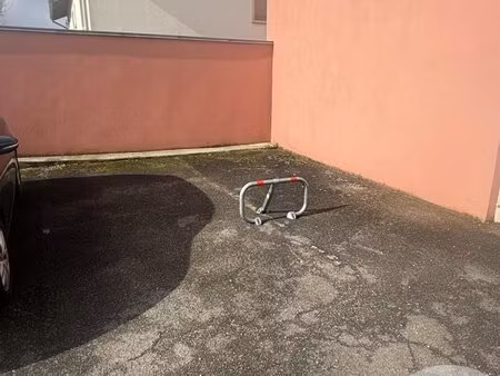 à louer garage-parking – 70 € |hettange-grande