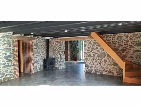 à louer maison 145 m² – 1 260 € |le pallet