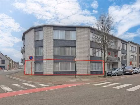 appartement te huur in nieuwkerken-waas met 2 slaapkamers