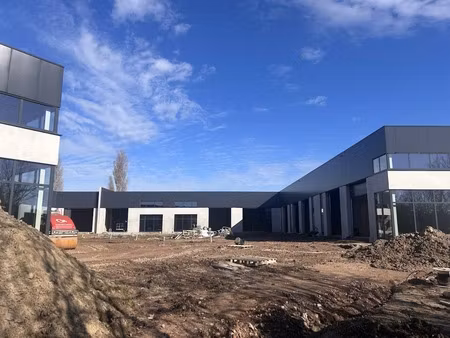 commercieel te huur in zwevezele