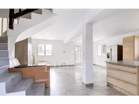 vente maison 4 pièces 87 m² antibes (06600)