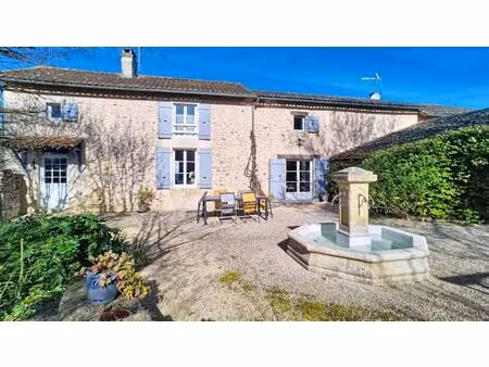 saint maurice la clouère - propriété de charme en pierre - 219 m² - 6 chambres - 1 38 hect