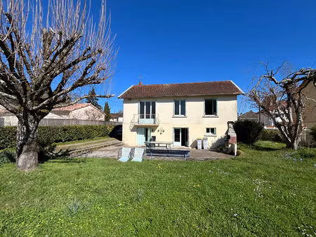 maison proche du centre bourg de ligugé
