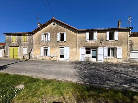 vente maison 11 pièces 195 m² à matha (17160)  98 280 €