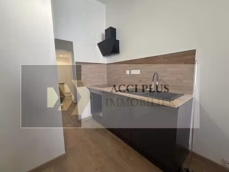 location appartement 1 pièce 22m² nimes 30900