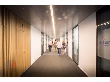 commercieel te huur in laken