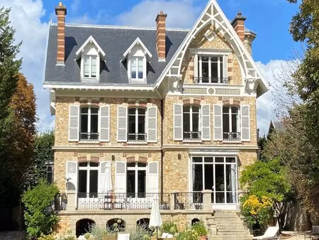 versailles clagny – a superb period property with a south-facing garden with id 287189926