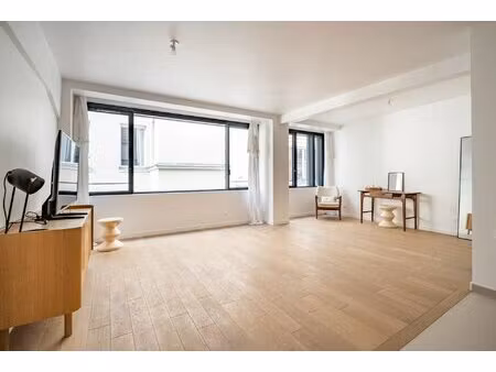 paris 4th district – an ideal pied a terre with id 2886778832