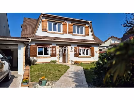 maison 7 pièces - 158 m²