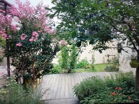 maison 8 pièces - 250 m²