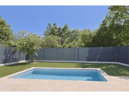 villa t4 de plain pie - garage - piscine - 630 m2 de terrain