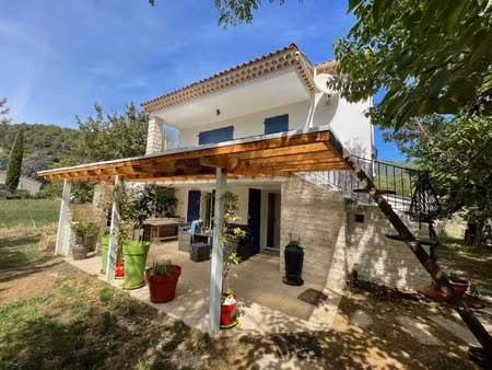 jolie maison de campagne sur grande parcelle plate