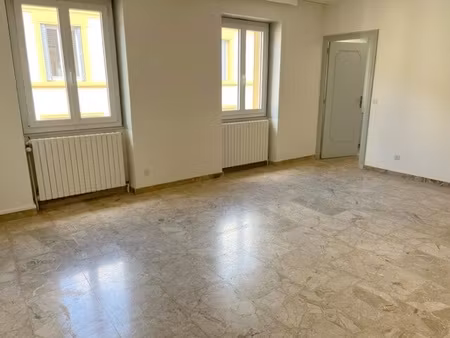 location appartement 2 pièces 74m² tarare 69170