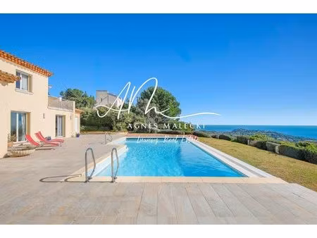 hors du temps avec splendide vue mer et terrain plat