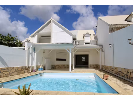 à vendre – villa mitoyenne t4 en duplex à moudong