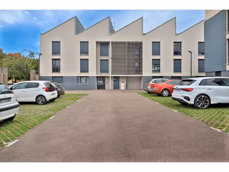 studio - troyes - proximité ecole de commerce