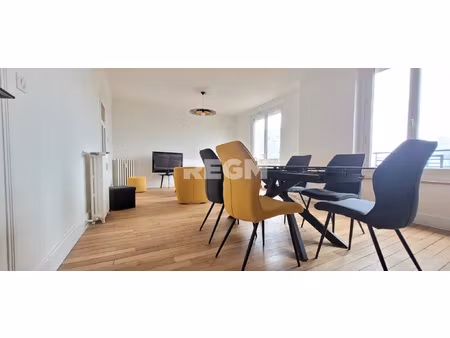 lumineux & fonctionnel : appartement de 70 m2 avec balcon  g