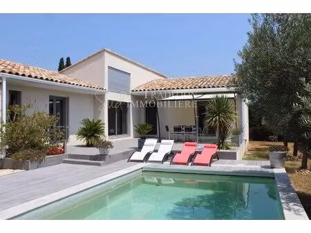 maison de pp - proche centre village